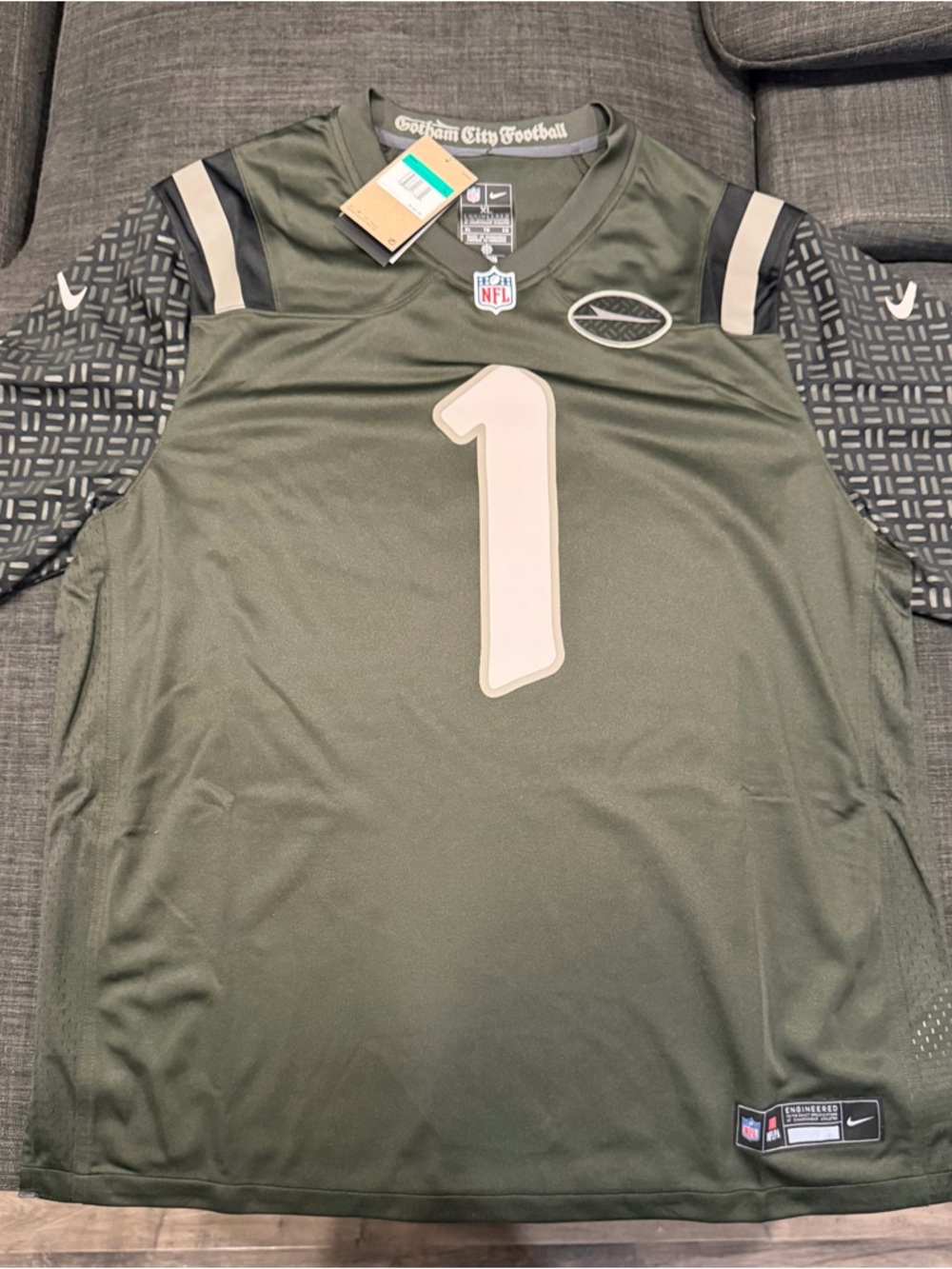 Nike Gotham City Sauce Gardner #1 Mens XL Football Jersey Tag with Green Accent
